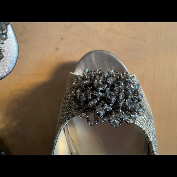 Gold and Grey Pattern Jewelled Slingback Shoes - Picture 3 of 6